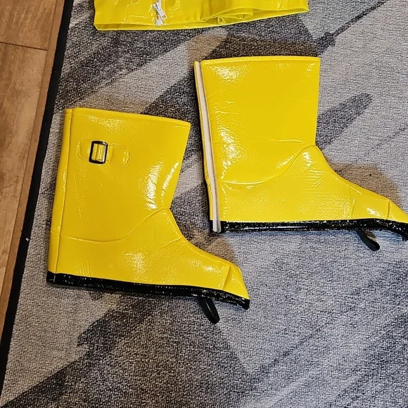 Coraline Jones Costume, Kids Large With Wig - Picture 2 of 4